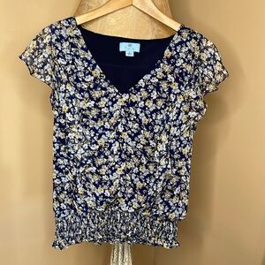 CECE || Floral Flutter Sleeves Ruffle Blouse Size Medium